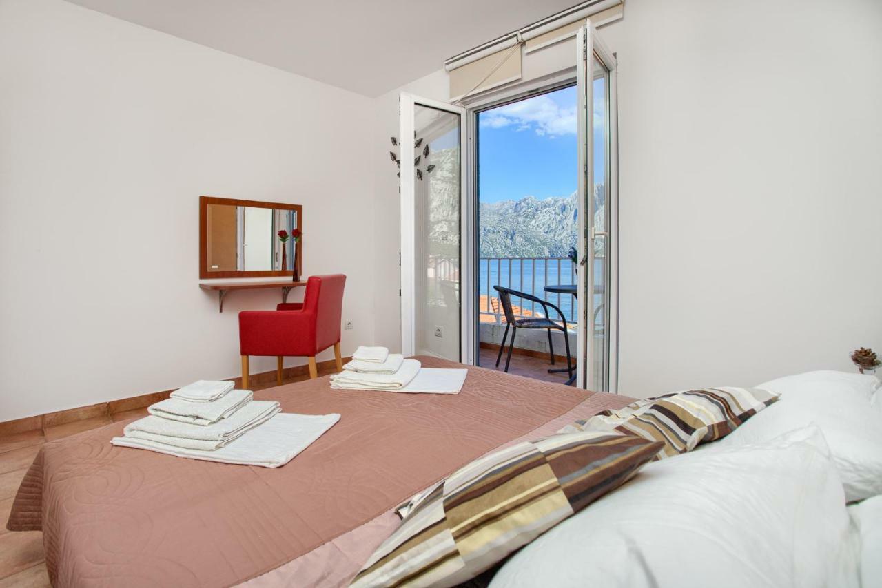 Apartments Ivanovic Kotor Exterior photo
